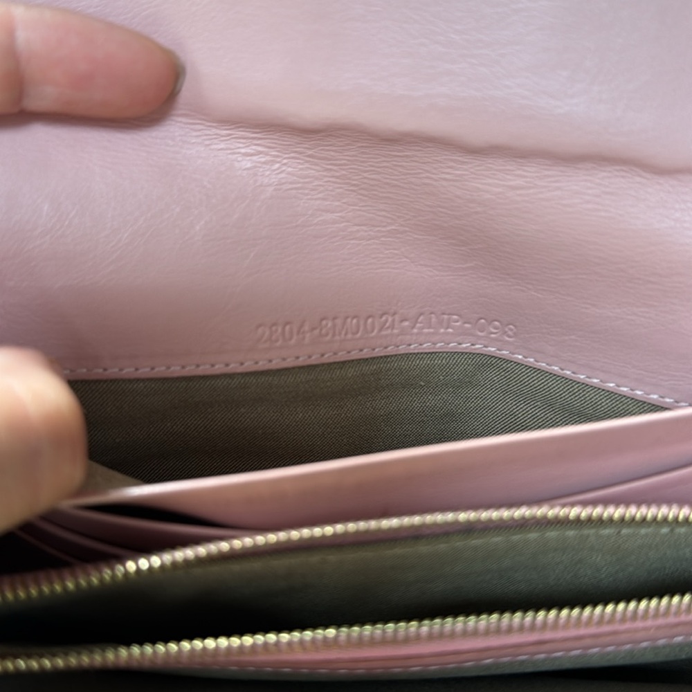 Fendi Calfskin Woven Baguette Wallet Rare 🦄 - Picture 13 of 15